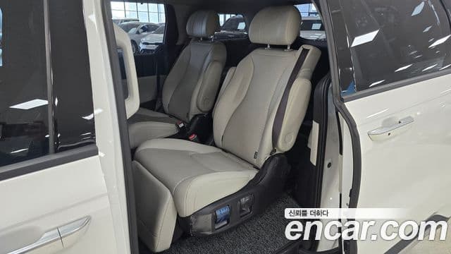 Kia Carnival 4세대 Signature, 2023 11