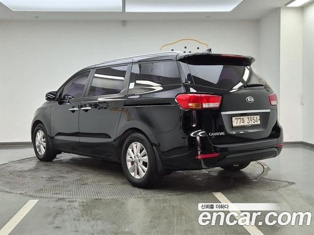 Kia All New Carnival Luxury, 2017 3