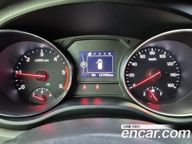 Kia All New Carnival Luxury, 2017 6