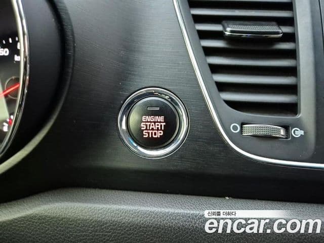 Kia All New Carnival Luxury, 2017 16