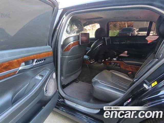 Genesis EQ900 Prestige, 2016 6