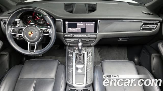 Porsche Macan 95B, 2019 7