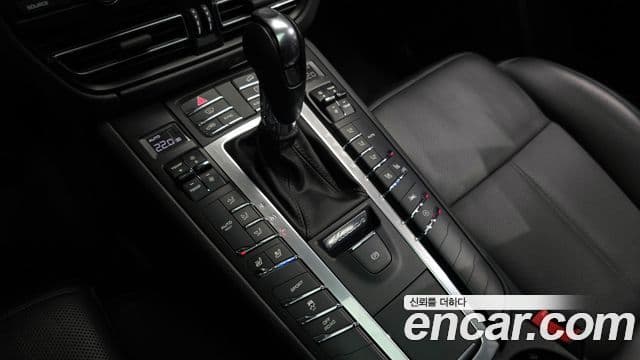 Porsche Macan 95B, 2019 9