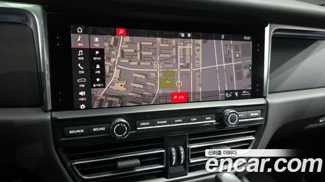 Porsche Macan 95B, 2019 14