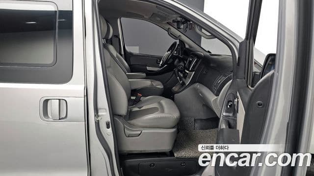 Hyundai The / новый New Grand Starex Modern, 2020 11