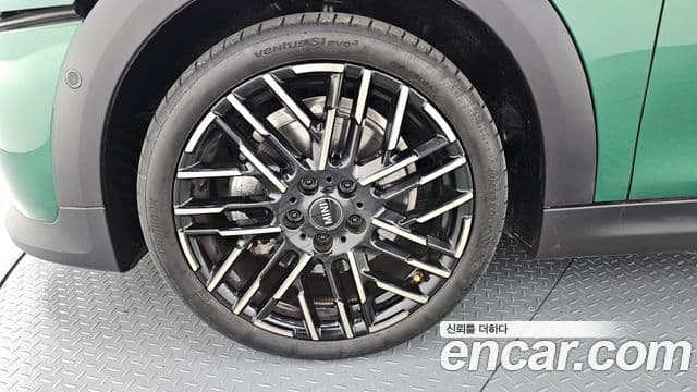 Mini Cooper S 4세대 favored, 2025 все фото