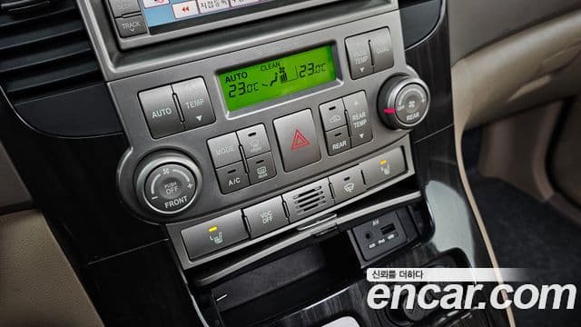 Kia Carnival R Premium, 2013 17