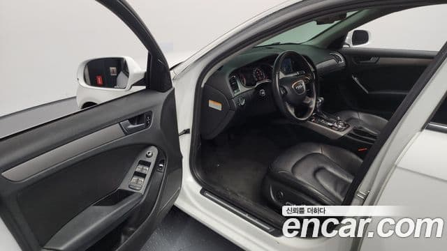 Audi New A4 B8, 2014 10