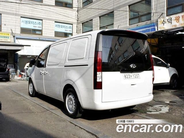 Hyundai Staria Smart, 2022 4