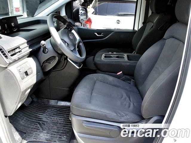 Hyundai Staria Smart, 2022 все фото