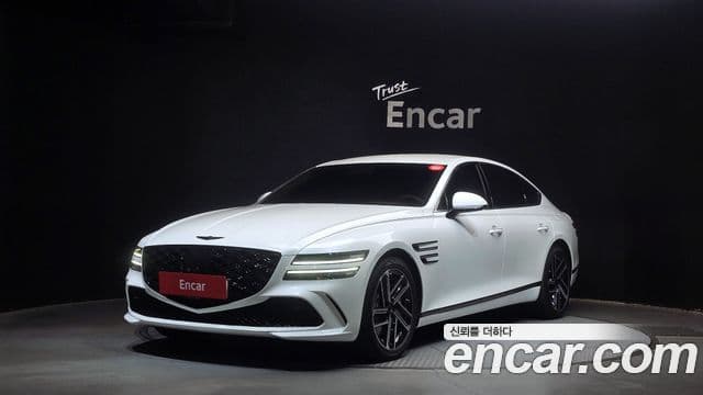 Genesis G80 (RG3) бензин 2.5 турбо 2WD, 2025 1