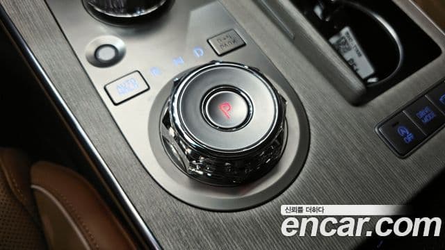 Genesis G80 (RG3) бензин 2.5 турбо 2WD, 2025 9