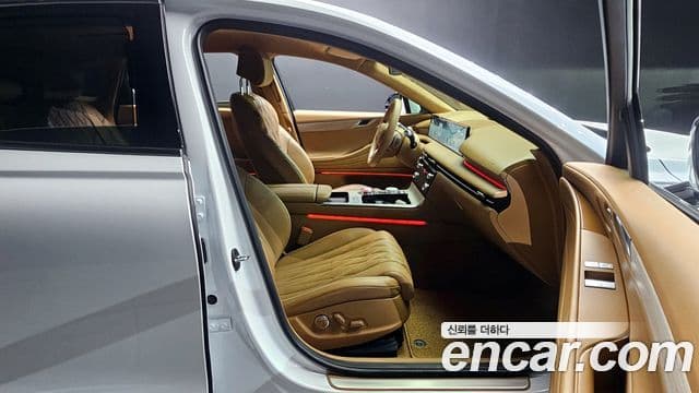 Genesis G80 (RG3) бензин 2.5 турбо 2WD, 2025 11