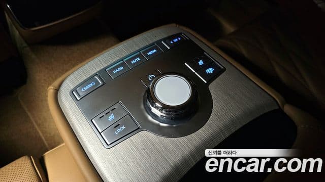 Genesis G80 (RG3) бензин 2.5 турбо 2WD, 2025 17