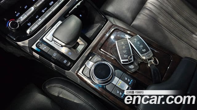 Genesis EQ900 Luxury, 2016 9