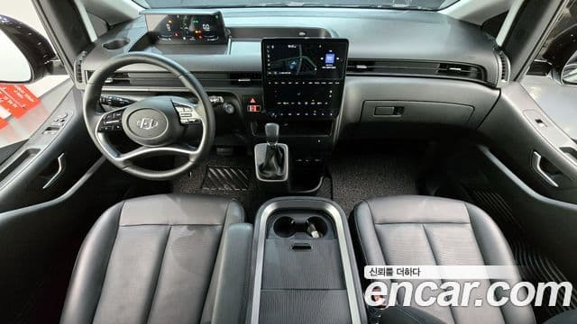Hyundai Staria Modern, 2024 7