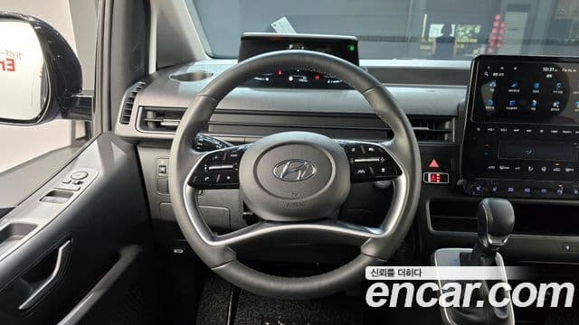 Hyundai Staria Modern, 2024 13