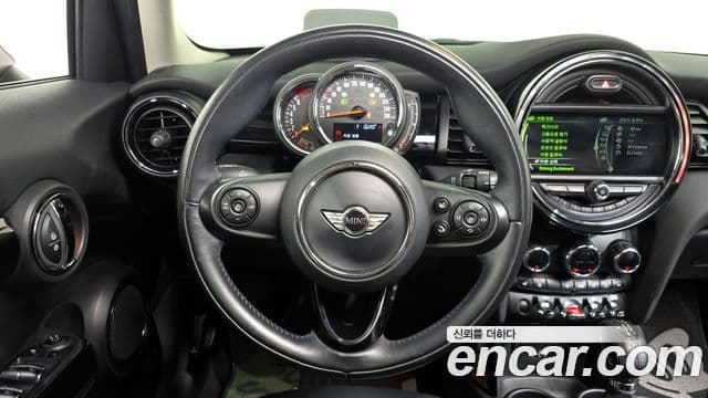 Mini Cooper 3세대, 2018 13