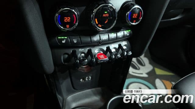 Mini Cooper 3세대, 2018 16