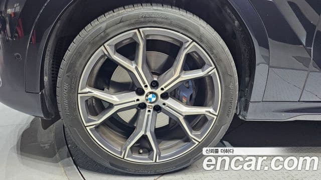 BMW X6 (G06) xDrive40i M Sport, 2022 все фото