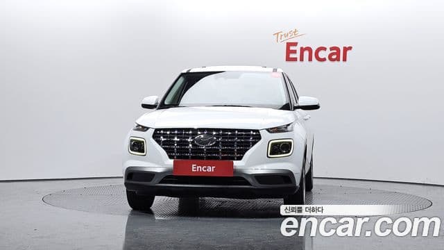 Hyundai Venue Premium, 2023 3