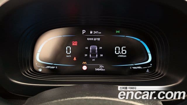 Hyundai Venue Premium, 2023 8