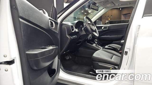 Hyundai Venue Premium, 2023 10