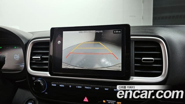 Hyundai Venue Premium, 2023 16