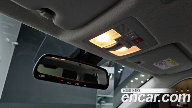 Hyundai Venue Premium, 2023 18