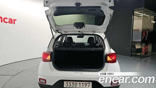 Hyundai Venue Premium, 2023 20