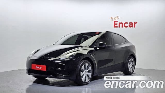 Tesla модель Y, 2023 1