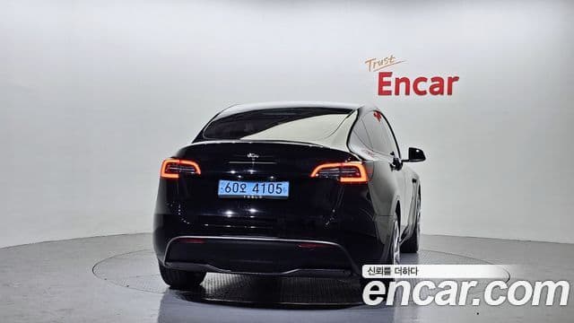 Tesla модель Y, 2023 4