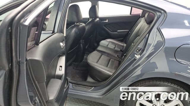 Kia K3 Luxury, 2015 12