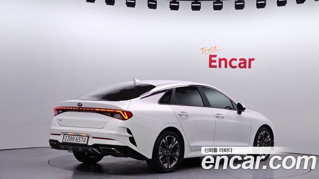 Kia K5 3세대 Signature, 2020 2
