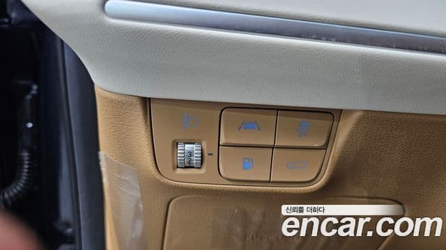 Hyundai The / новый New Grandeur IG гибрид Exclusive, 2020 18