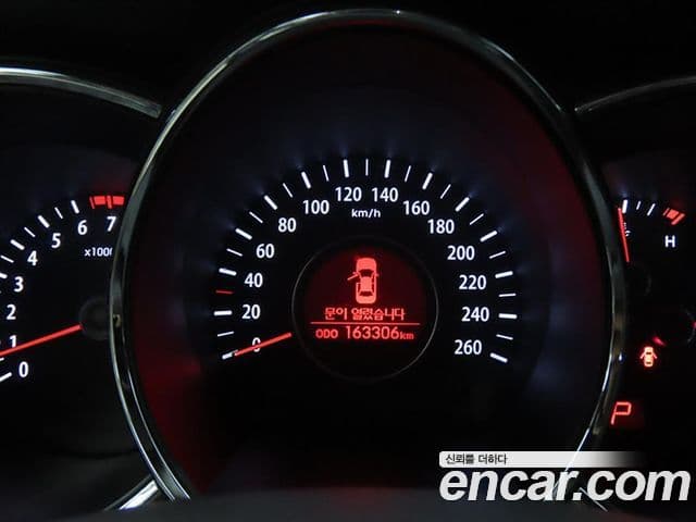 Kia K5 LPI Deluxe, 2013 8