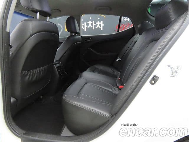 Kia K5 LPI Deluxe, 2013 11