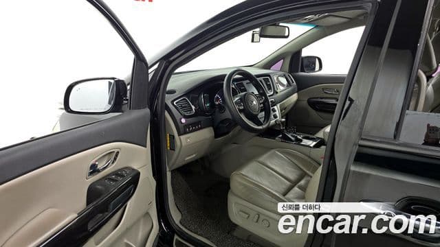 Kia The / новый New Carnival Special, 2019 11