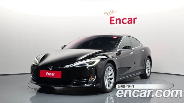 Tesla модель S, 2019 1