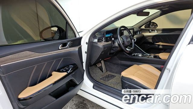 Kia K5 3세대 Signature, 2020 11