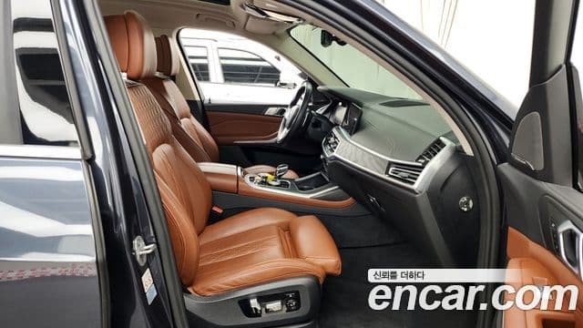 BMW X7 (G07) xDrive 40i Design Pure Excellence 6인승, 2021 11
