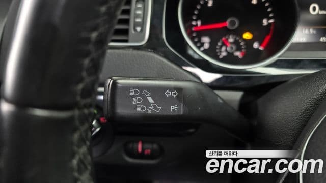 Volkswagen New Jetta 6세대, 2015 17