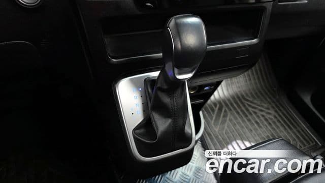 Hyundai Staria Modern, 2022 9