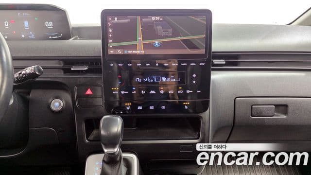 Hyundai Staria Modern, 2022 18