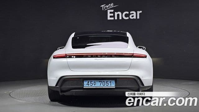 Porsche 타이칸 базовый, 2023 4