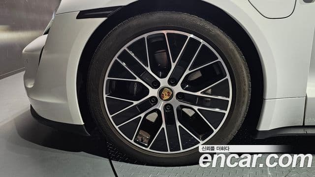 Porsche 타이칸 базовый, 2023 все фото