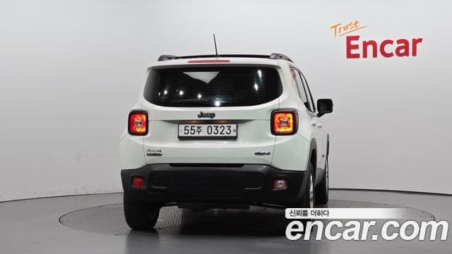 Jeep Renegade 2.0 дизель Longitude AWD, 2016 4