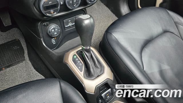 Jeep Renegade 2.0 дизель Longitude AWD, 2016 9