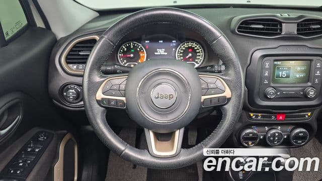 Jeep Renegade 2.0 дизель Longitude AWD, 2016 13