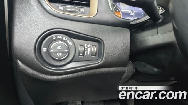 Jeep Renegade 2.0 дизель Longitude AWD, 2016 16